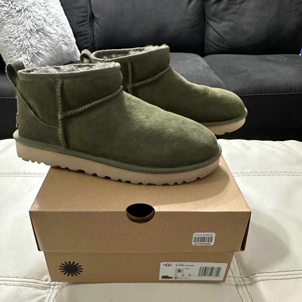 Women’s ugg classic ultra mini